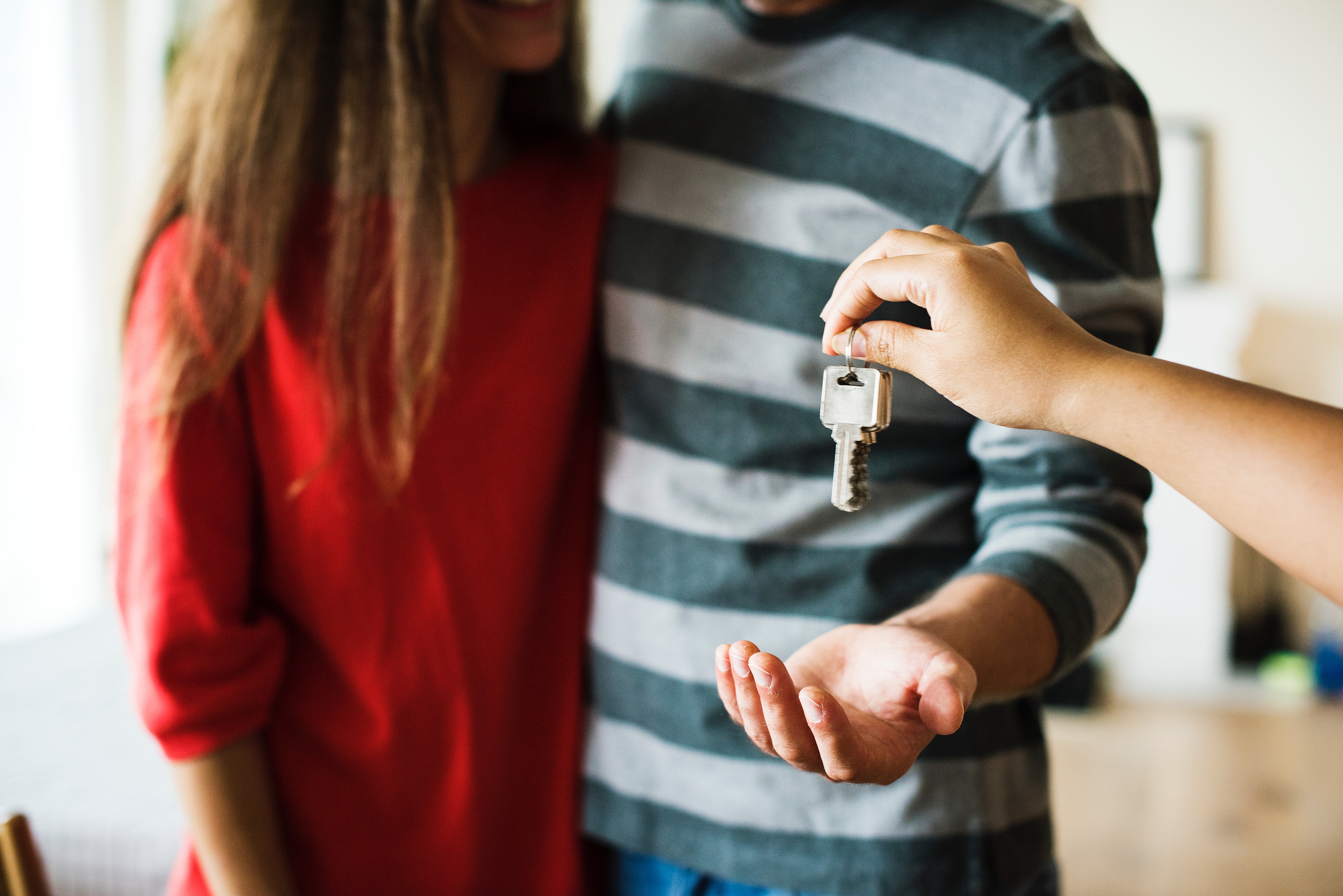 How to Successfully Show a Rental Property to a Tenant